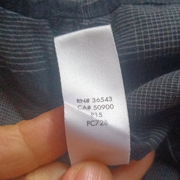 Calvin Klein Men's Shirt - Picture 6 of 6